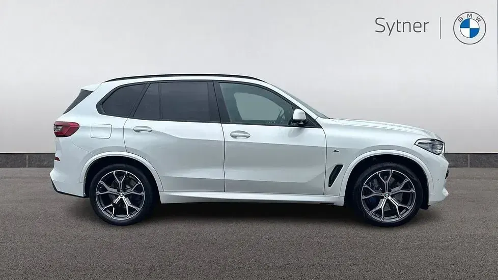 Used BMW X5 M Sport 261 HP (191 kW) 2019 White SUV