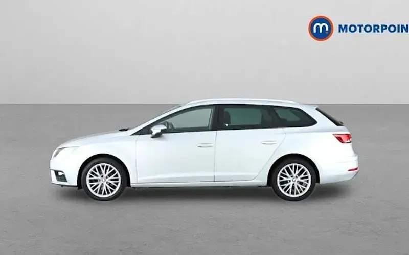 Used Seat Leon SE Dynamic 116 HP (85 kW) 2017 Silver Estate