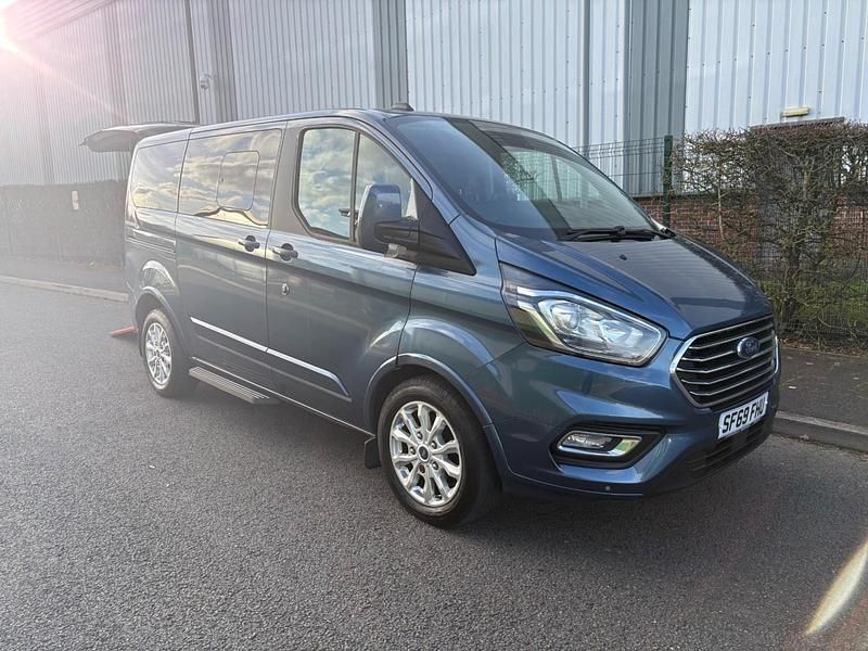 Used Ford Tourneo Titanium 130 HP (95 kW) 2019 Blue MPV