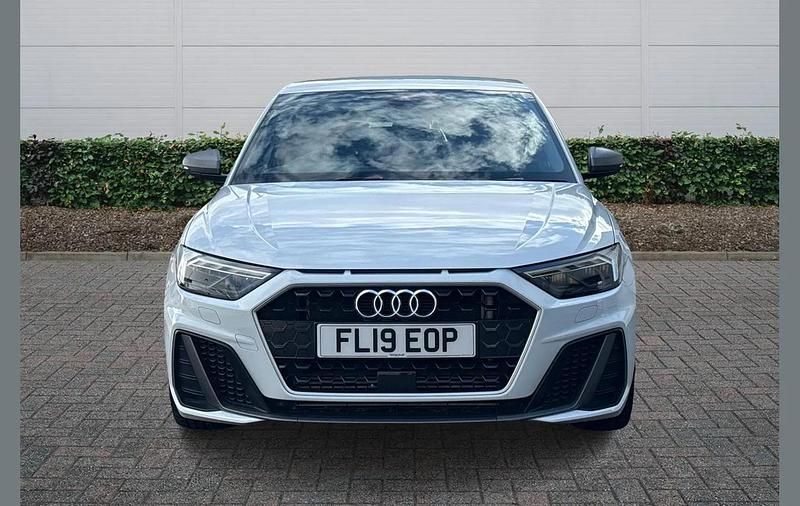 Usado Audi A1 Competition 196 HP (144 kW) 2019 Branco SUV