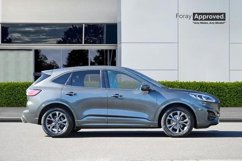 Usado Ford Kuga ST-Line 190 CV (139 kW) 2020 Magnetic SUV