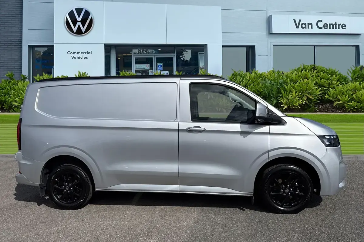 Second-hand VW Transporter Pro 110 CP (80 kW) 2025 Gri Van