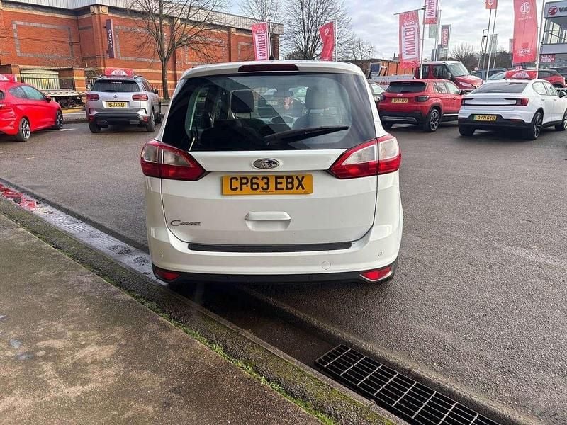 Used Ford Grand C-Max Zetec 2014 White MPV