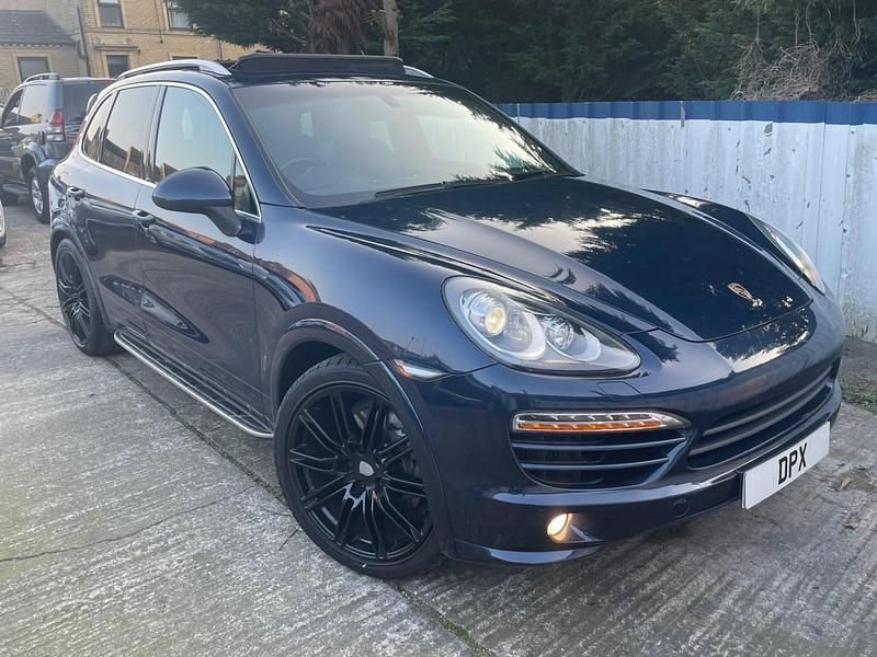 Used Porsche Cayenne 240 HP (176 kW) 2012 Blue SUV