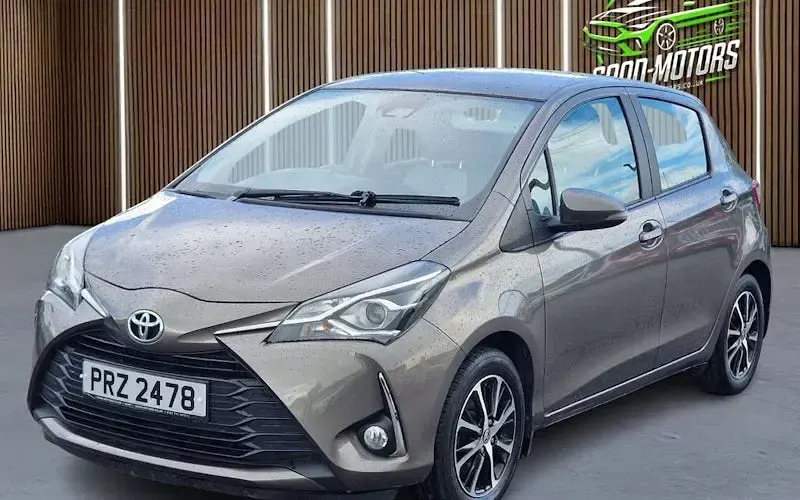 Used Toyota Yaris 111 HP (81 kW) 2019 Bronze Hatchback