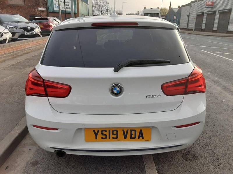 Used BMW 118 Sport Line 2019 White Hatchback