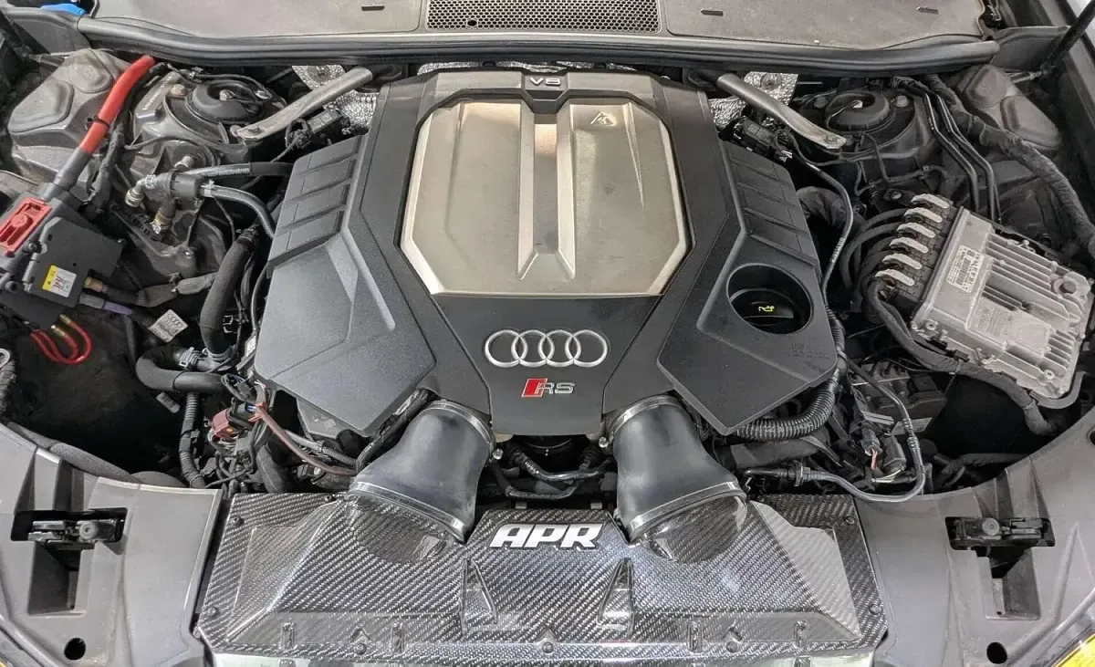 Used Audi RS6 Design 600 HP (441 kW) 2020 Black Estate