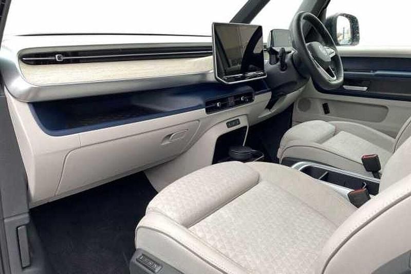 New VW ID. Buzz Pro 210 kW (286 HP) 2025 Mono silver MPV