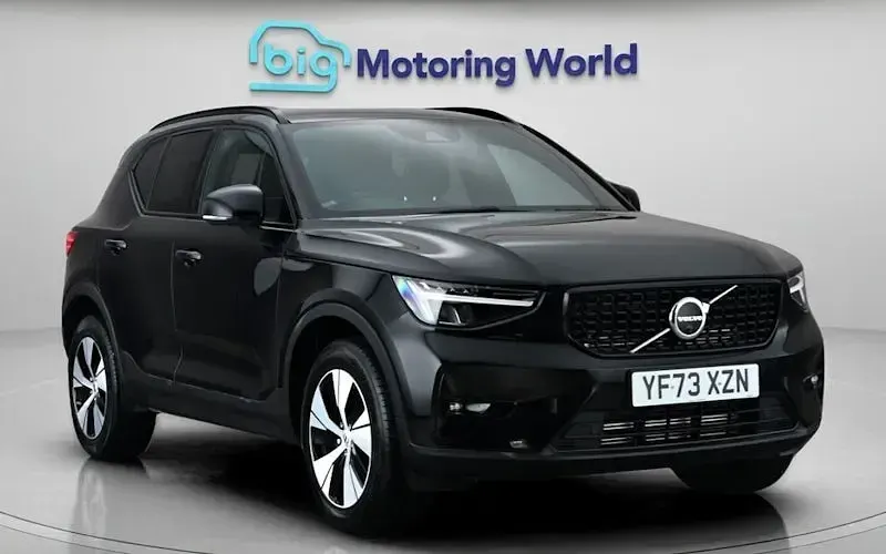 Used Volvo XC40 Plus 211 HP (155 kW) 2023 SUV