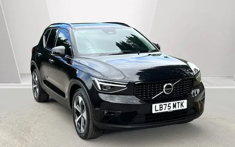 Used Volvo XC40 Plus 197 HP (144 kW) 2025 SUV