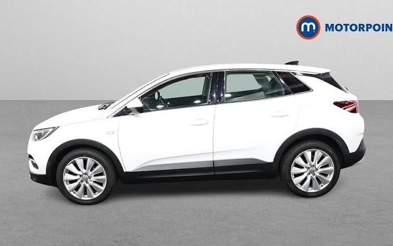 Used Vauxhall Grandland X Elite 131 HP (96 kW) 2020 White SUV
