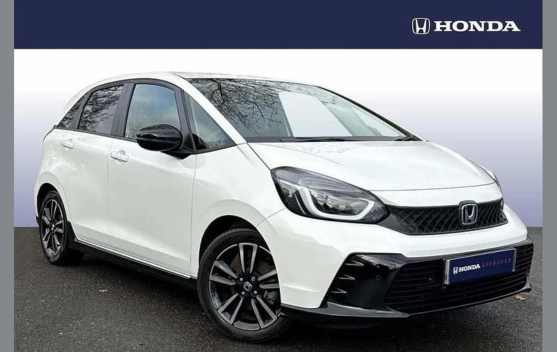 White Used 2025 Honda Jazz Advance Hatchback | £26,500 (Expensive) - Image 1/4