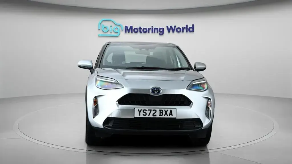 Used Toyota Yaris Cross 116 HP (85 kW) 2022 Silver SUV