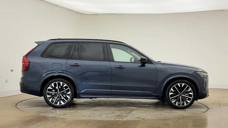 Used Volvo XC90 Ultra 455 HP (334 kW) 2025 Blue SUV