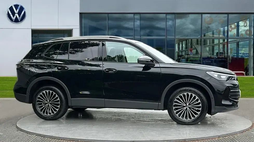 Used VW Tiguan Match 204 HP (150 kW) 2025 Grenadilla black metallic SUV