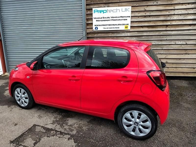Używany Citroën C1 Feel 68 KM (50 kW) 2015 Czerwony Hatchback