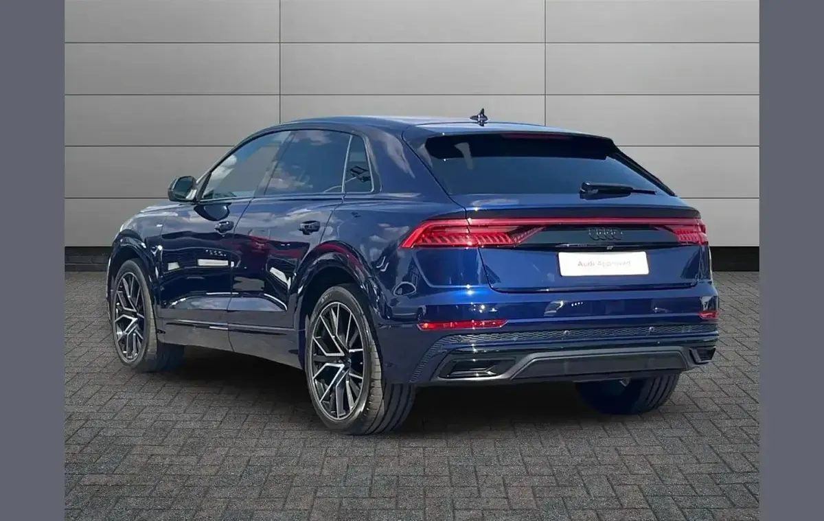 Used Audi Q8 Black Edition 281 HP (206 kW) 2021 Blue SUV