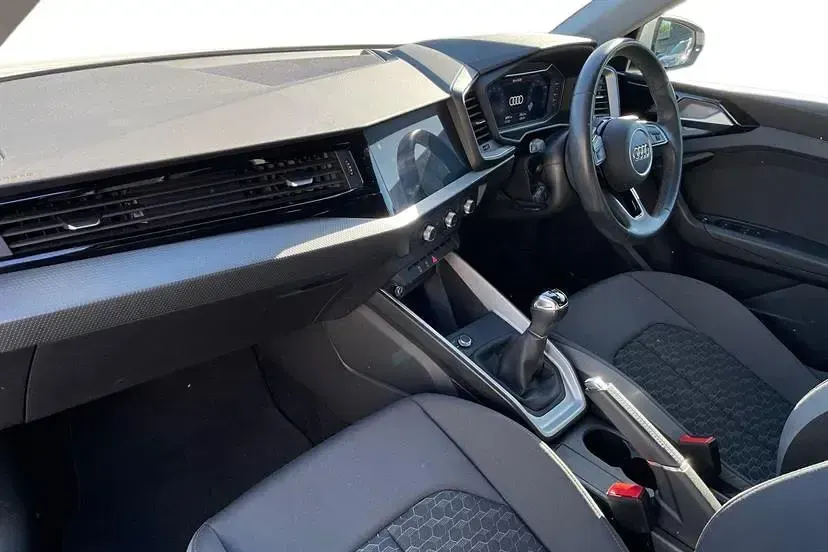Usado Audi A1 Sport 95 HP (69 kW) 2023 Branco SUV