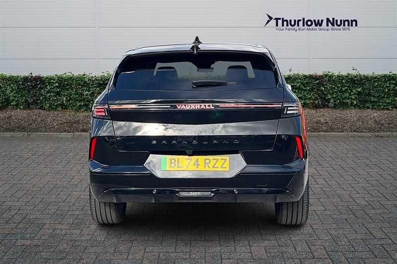 Second-hand Vauxhall Grandland Ultimate 156 kW (213 CP) 2024 Negru SUV