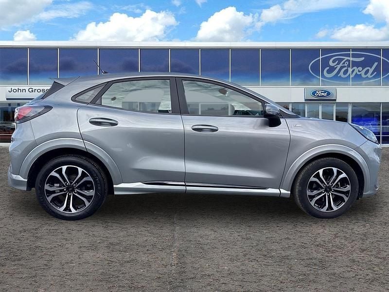 Begagnad Ford Puma ST-Line 2023 Silver SUV