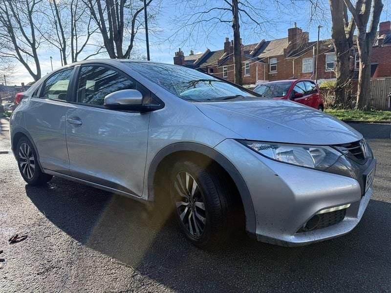 Used Honda Civic ES 2013 Silver Hatchback