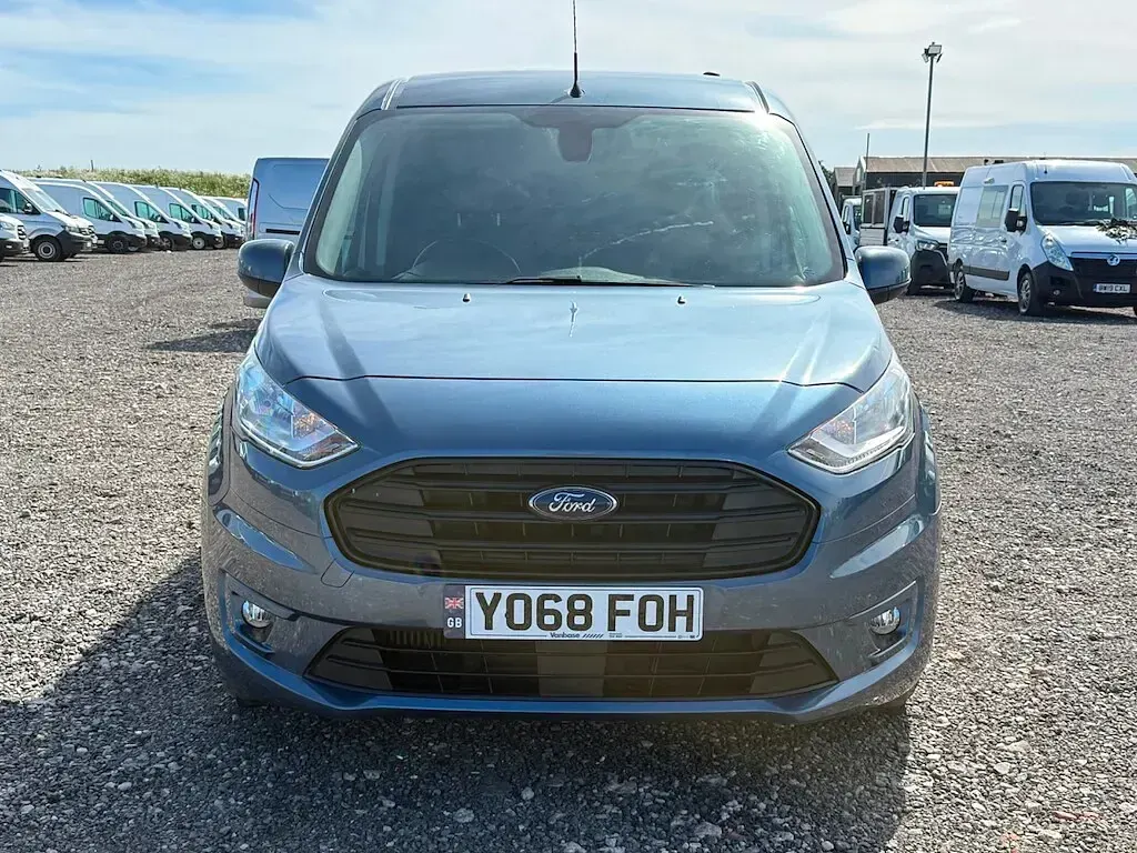 Used Ford Transit Connect Limited 120 HP (88 kW) 2019 Blue MPV