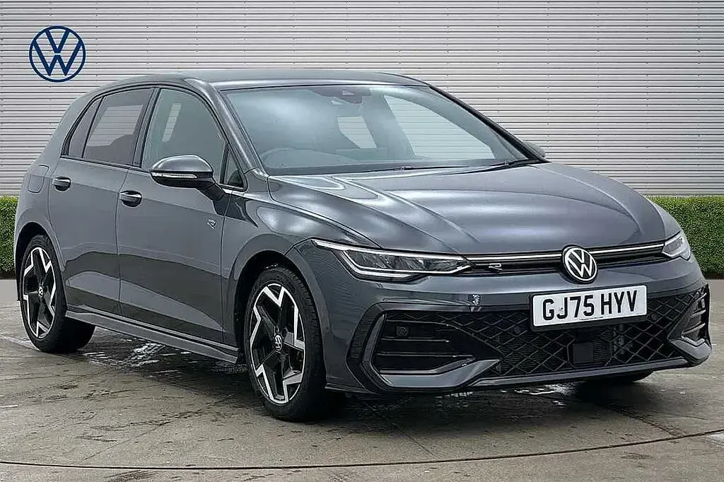 Used VW Golf VIII R-line 150 HP (110 kW) 2025 Hatchback