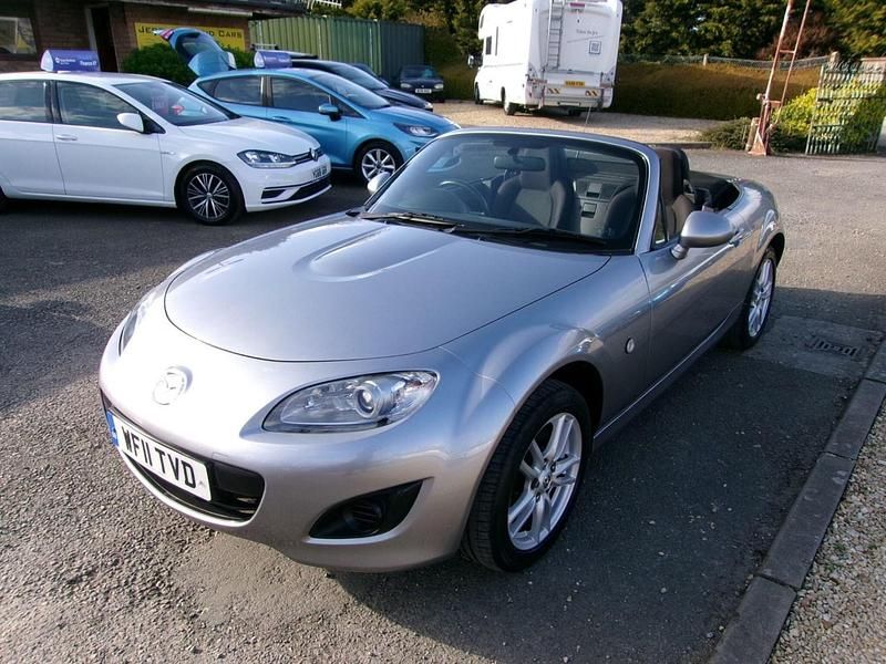 Used Mazda MX5 126 HP (92 kW) 2011 Silver Cabriolet