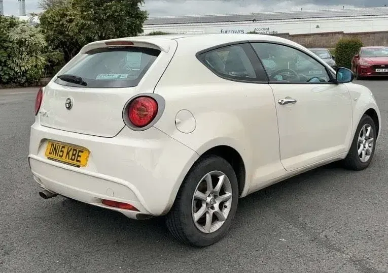 Used Alfa Romeo MiTo Progression 2015 White Hatchback