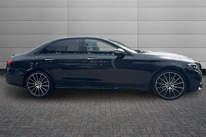 Used Mercedes E200 AMG line 197 HP (144 kW) 2023 Obsidian black Sedan