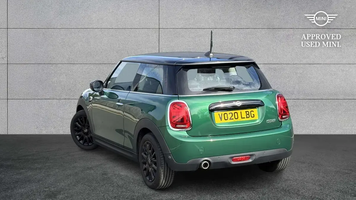 Used Mini Cooper Classic 134 HP (98 kW) 2020 Green Hatchback