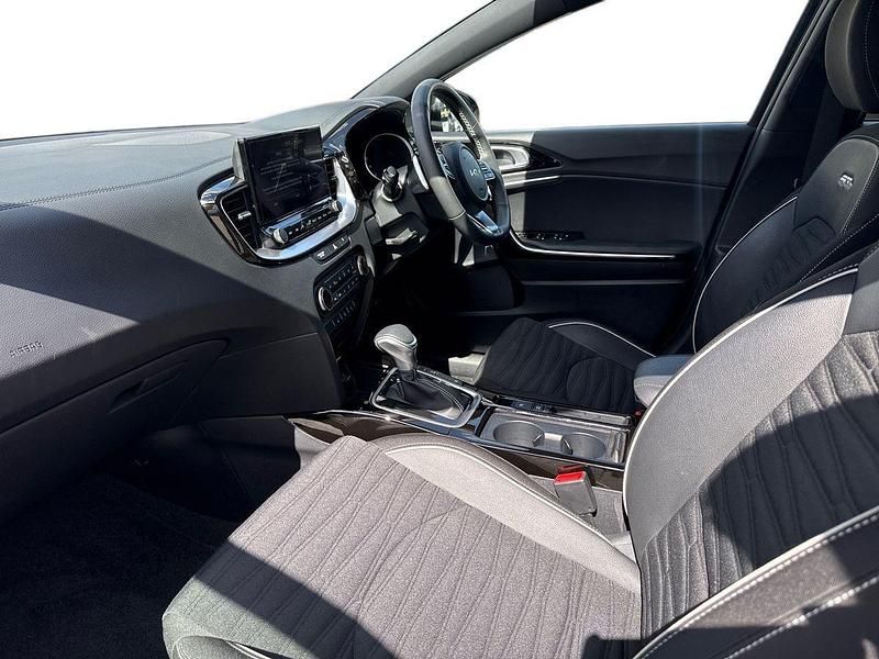 Used Kia XCeed GT-Line 138 HP (101 kW) 2025 Red SUV
