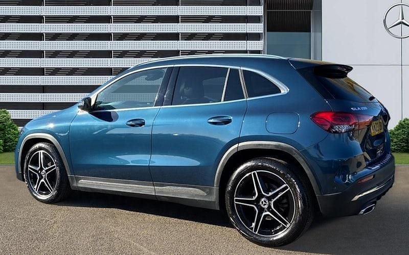 Used Mercedes GLA200 Executive 163 HP (119 kW) 2022 Blue SUV