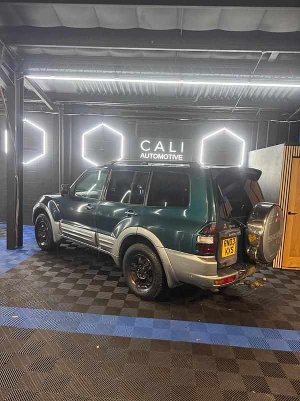 Used Mitsubishi Shogun Elegance 2003 Green SUV