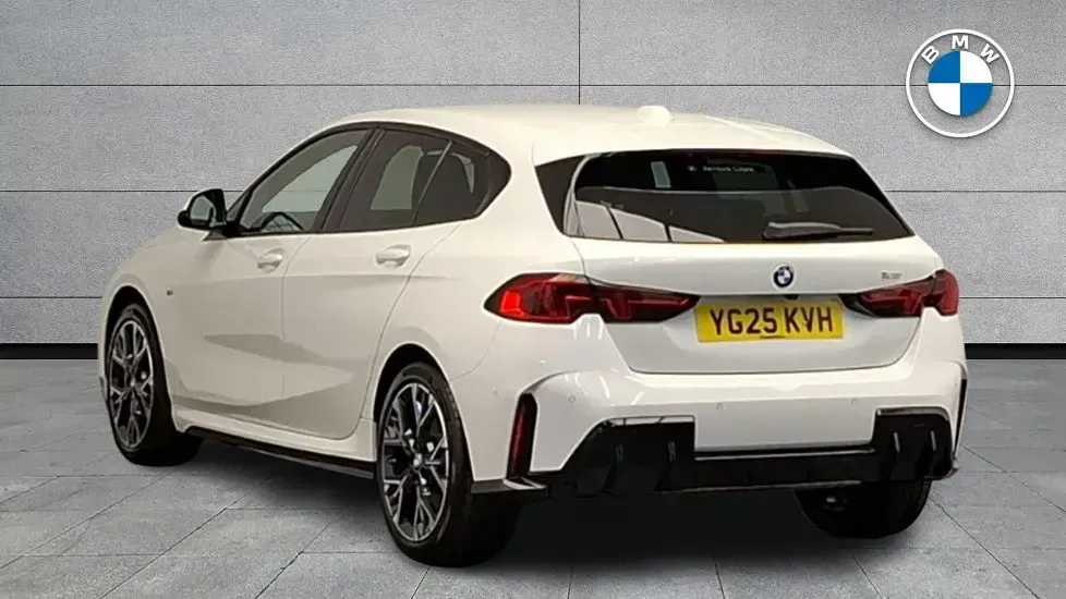 Used BMW 123 M Sport 215 HP (158 kW) 2025 White Hatchback
