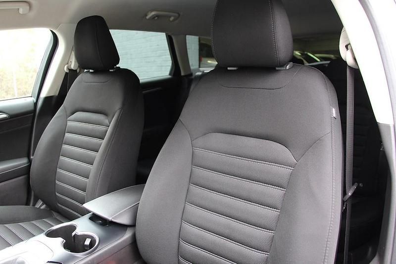 Used Ford Mondeo Zetec 150 HP (110 kW) 2017 White Estate