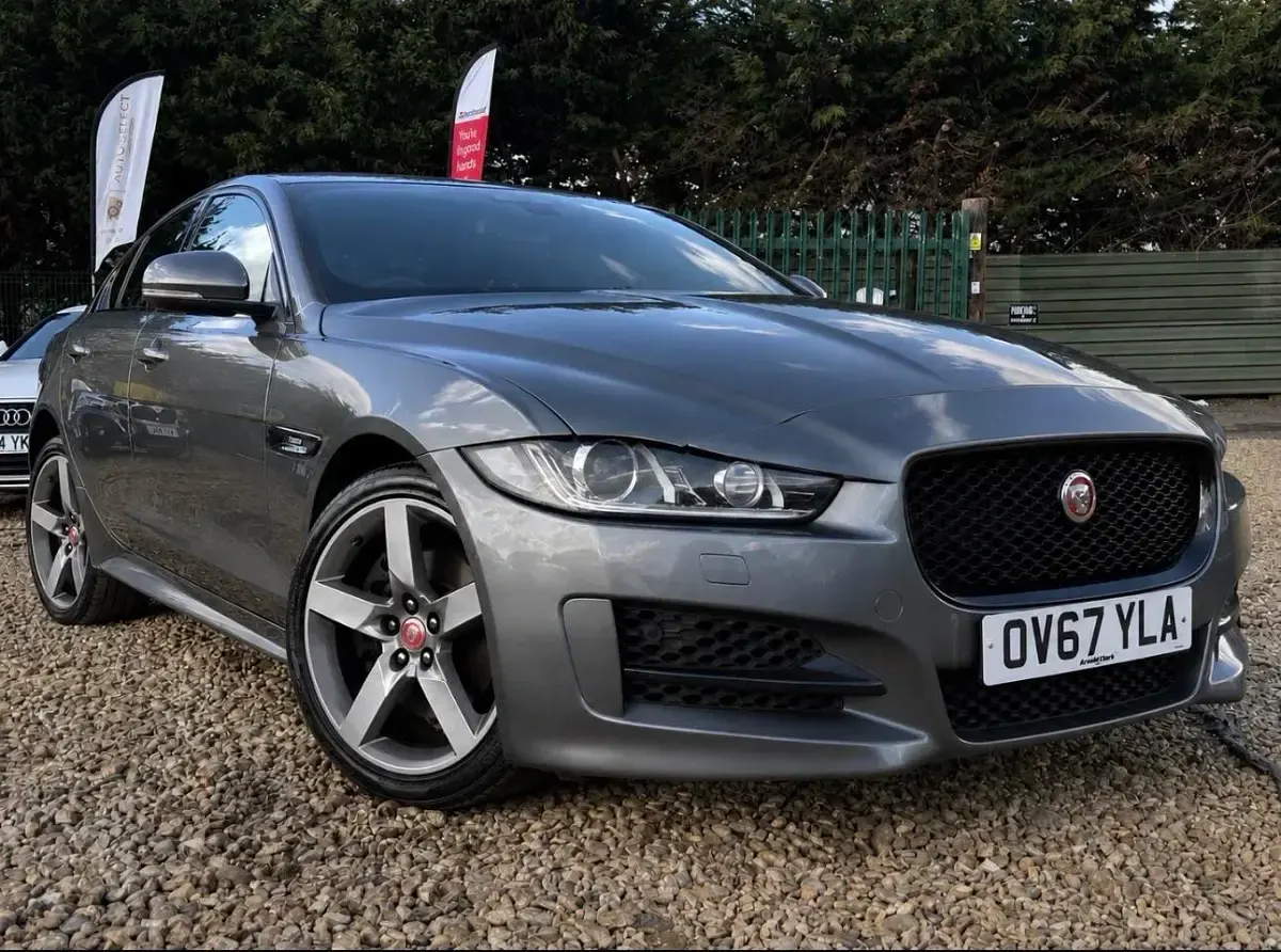 Used Jaguar XE R-Sport 240 HP (176 kW) 2017 Grey Sedan
