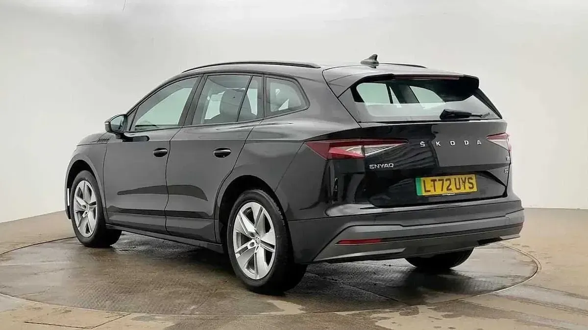 Used Skoda Enyaq iV 97 kW (132 HP) 2022 Black magic pearl effect SUV