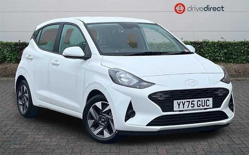 Special solid paint atlas white New 2025 Hyundai i10 Advanced Hatchback | £16,745 (Good price) - Image 1/4
