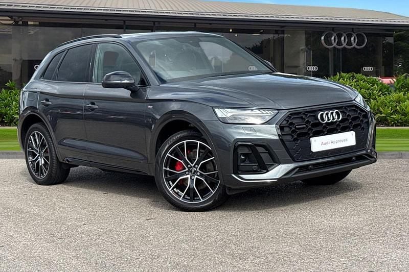 Grey Used 2022 Audi Q5 Comfort SUV | £36,290 (Good price) - Image 1/4
