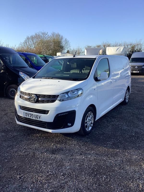Used Vauxhall Vivaro Sportive 100 HP (73 kW) 2020 White MPV