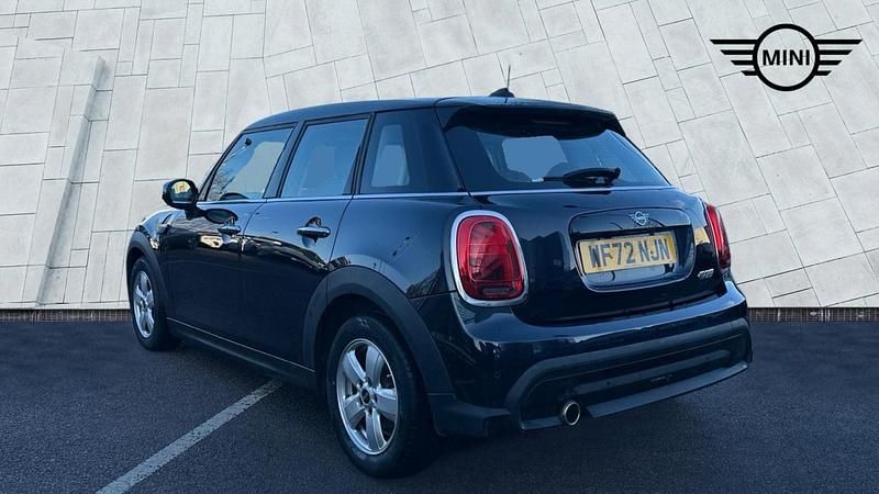Used Mini Cooper Classic 134 HP (98 kW) 2022 Black Hatchback