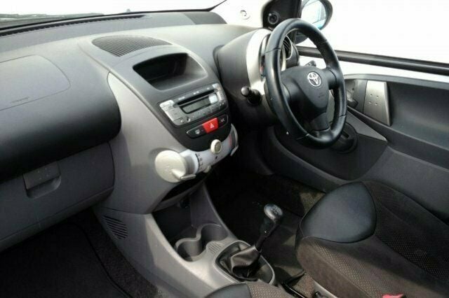 Used Toyota Aygo 67 HP (49 kW) 2008 Hatchback