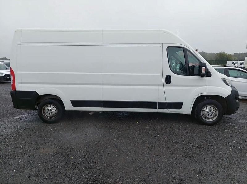 Used Peugeot Boxer S 140 HP (102 kW) 2020 White Van