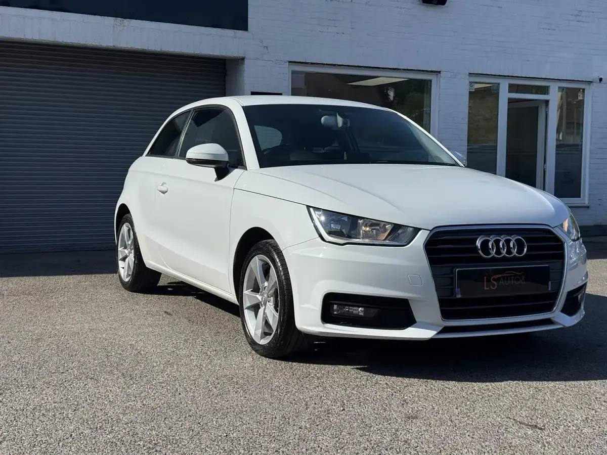 Used Audi A1 Sport 125 HP (91 kW) 2016 White Hatchback