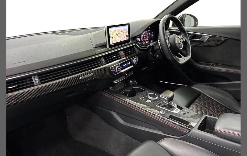 Used Audi RS4 450 HP (330 kW) 2018 White Estate