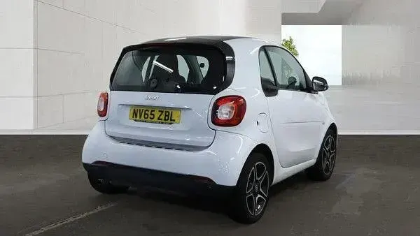 Used Smart ForTwo Coupé Passion Premium 2015 White Coupe