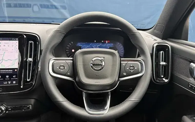 New Volvo XC40 Plus 163 HP (119 kW) 2026 Blue SUV
