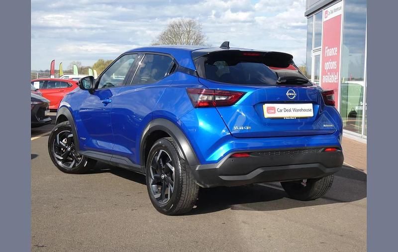 Used Nissan Juke N-Connecta 140 HP (102 kW) 2023 Blue SUV