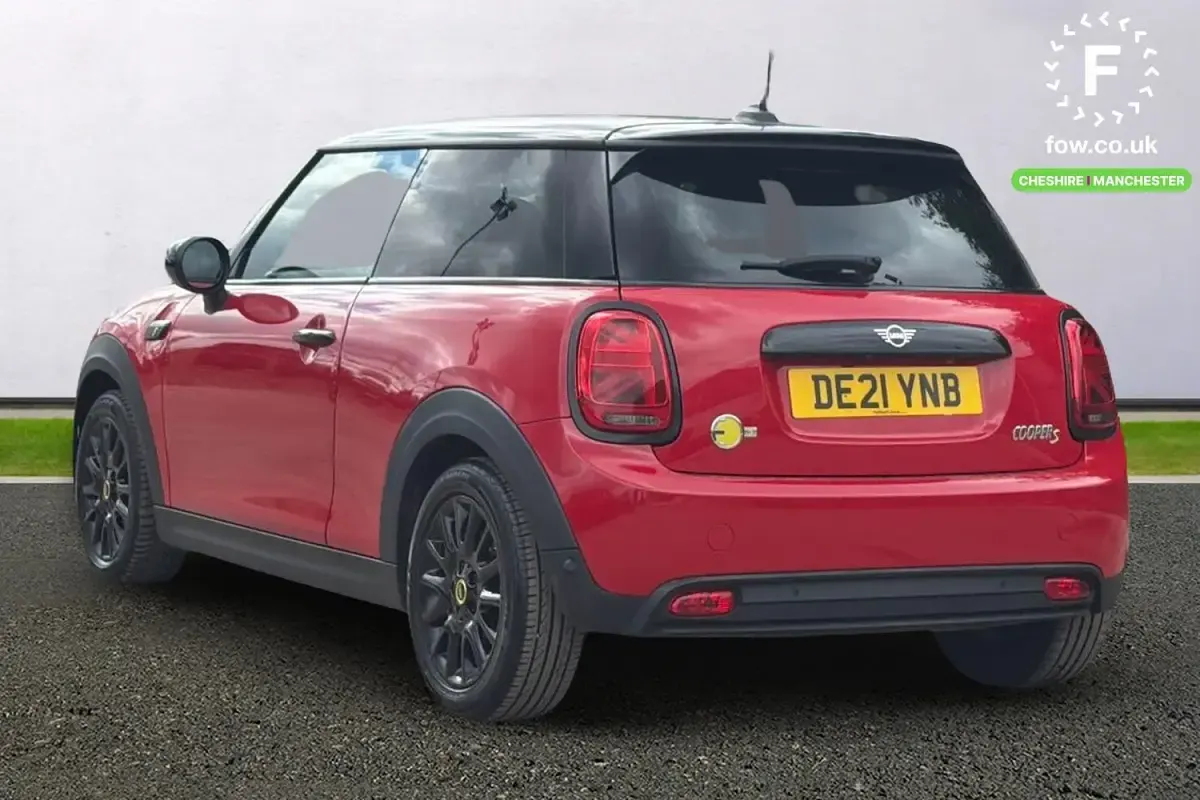 Used Mini Cooper S Hatch 135 kW (184 HP) 2021 Red Hatchback